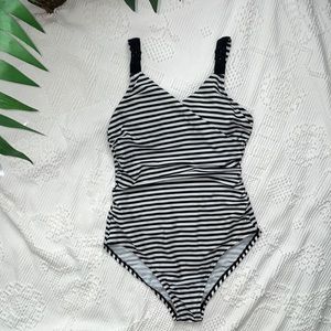 Merona One Piece Swimsuit Black White Stripes Lined Padded Size Medium